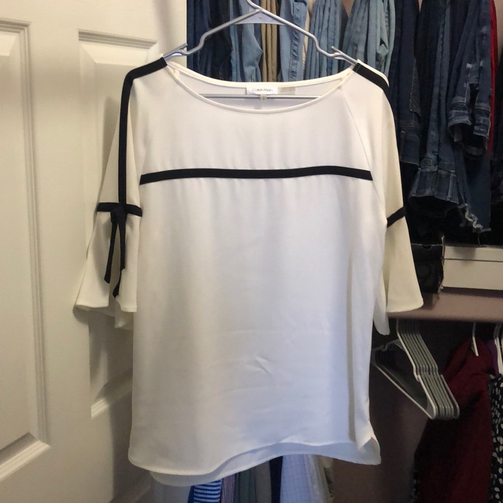 Women’s Calvin Klein Top size Large